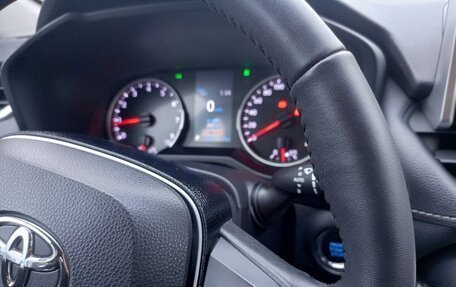 Toyota RAV4, 2021 год, 2 990 000 рублей, 9 фотография
