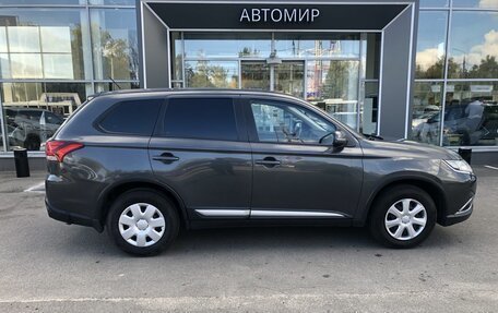 Mitsubishi Outlander III рестайлинг 3, 2016 год, 1 490 000 рублей, 4 фотография