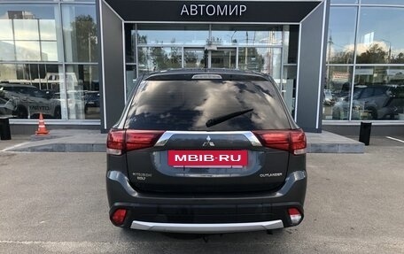 Mitsubishi Outlander III рестайлинг 3, 2016 год, 1 490 000 рублей, 6 фотография