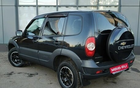 Chevrolet Niva I рестайлинг, 2018 год, 699 000 рублей, 5 фотография