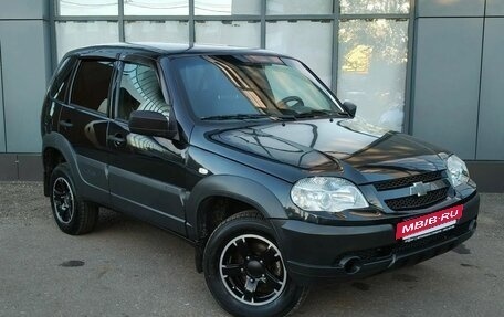Chevrolet Niva I рестайлинг, 2018 год, 699 000 рублей, 2 фотография