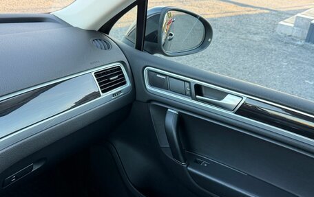 Volkswagen Touareg III, 2016 год, 2 500 000 рублей, 19 фотография
