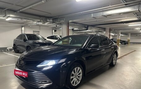 Toyota Camry, 2018 год, 4 490 000 рублей, 2 фотография