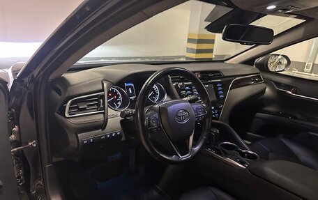 Toyota Camry, 2018 год, 4 490 000 рублей, 10 фотография
