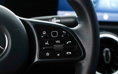 Mercedes-Benz CLA, 2019 год, 2 225 077 рублей, 13 фотография