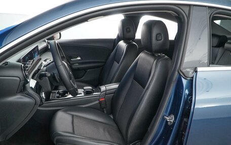 Mercedes-Benz CLA, 2019 год, 2 225 077 рублей, 10 фотография