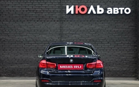 BMW 3 серия, 2017 год, 1 820 000 рублей, 6 фотография