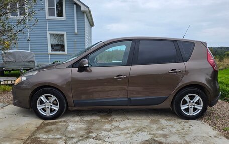 Renault Scenic III, 2010 год, 650 000 рублей, 3 фотография