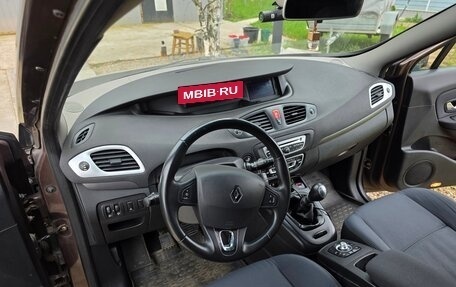 Renault Scenic III, 2010 год, 650 000 рублей, 10 фотография