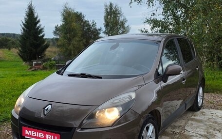 Renault Scenic III, 2010 год, 650 000 рублей, 2 фотография