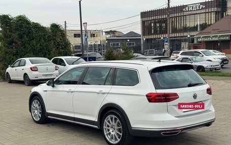Volkswagen Passat B8 рестайлинг, 2017 год, 3 555 000 рублей, 12 фотография