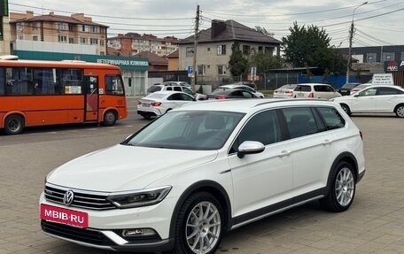 Volkswagen Passat B8 рестайлинг, 2017 год, 3 555 000 рублей, 19 фотография