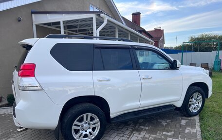 Toyota Land Cruiser Prado 150 рестайлинг 2, 2012 год, 3 049 000 рублей, 11 фотография