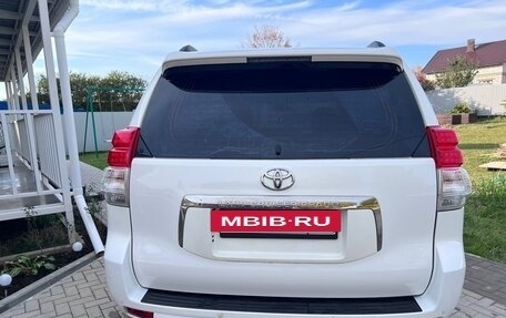 Toyota Land Cruiser Prado 150 рестайлинг 2, 2012 год, 3 049 000 рублей, 10 фотография