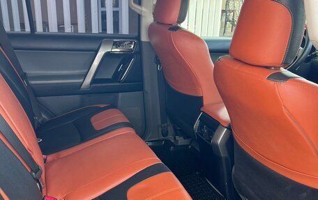 Toyota Land Cruiser Prado 150 рестайлинг 2, 2012 год, 3 049 000 рублей, 18 фотография