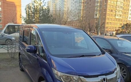 Honda Stepwgn IV, 2015 год, 1 900 000 рублей, 14 фотография