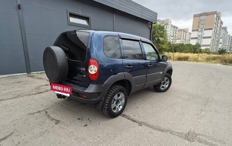 Chevrolet Niva I рестайлинг, 2017 год, 635 000 рублей, 4 фотография