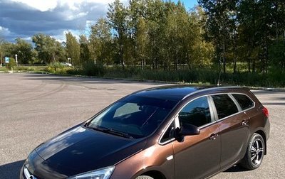 Opel Astra J, 2013 год, 770 000 рублей, 1 фотография