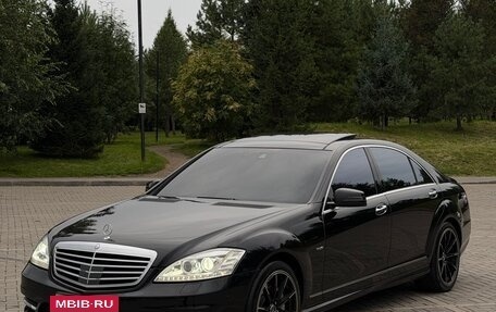 Mercedes-Benz S-Класс, 2011 год, 1 990 000 рублей, 2 фотография