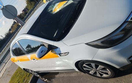 KIA Rio III рестайлинг, 2015 год, 530 000 рублей, 2 фотография