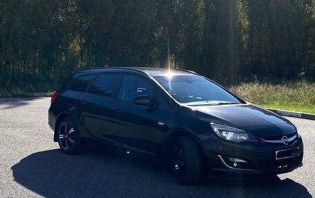 Opel Astra J, 2013 год, 770 000 рублей, 5 фотография