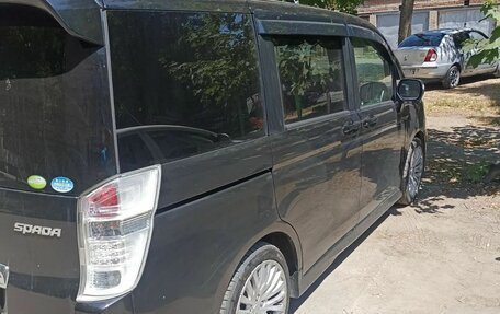Honda Stepwgn IV, 2011 год, 650 000 рублей, 5 фотография