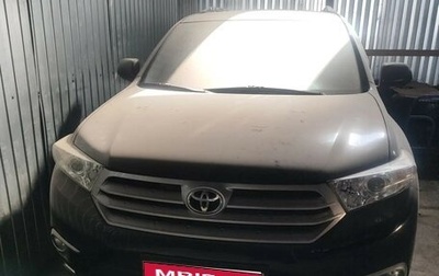 Toyota Highlander III, 2013 год, 3 000 000 рублей, 1 фотография