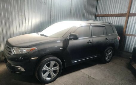 Toyota Highlander III, 2013 год, 3 000 000 рублей, 8 фотография