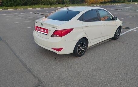 Hyundai Solaris II рестайлинг, 2015 год, 1 230 000 рублей, 16 фотография