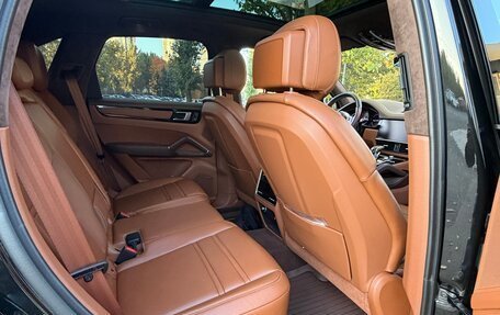 Porsche Cayenne III, 2022 год, 13 500 000 рублей, 16 фотография