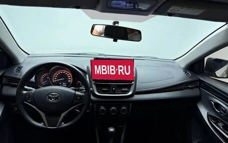 Toyota Yaris XP150 рестайлинг, 2022 год, 1 407 007 рублей, 12 фотография