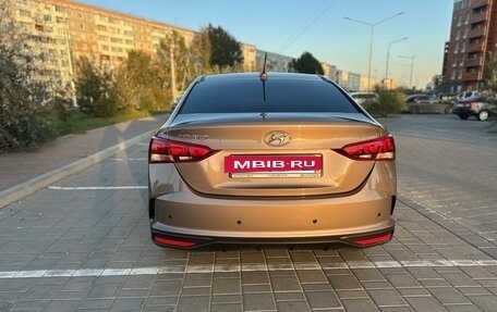 Hyundai Solaris II рестайлинг, 2022 год, 1 730 000 рублей, 10 фотография