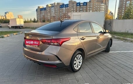 Hyundai Solaris II рестайлинг, 2022 год, 1 730 000 рублей, 4 фотография
