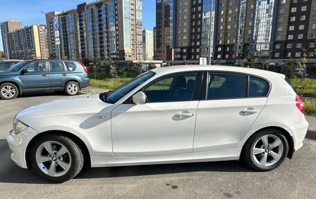 BMW 1 серия, 2010 год, 1 200 000 рублей, 3 фотография