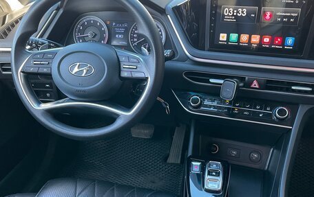 Hyundai Sonata VIII, 2020 год, 1 800 000 рублей, 10 фотография