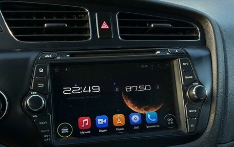 KIA cee'd III, 2013 год, 1 099 000 рублей, 21 фотография
