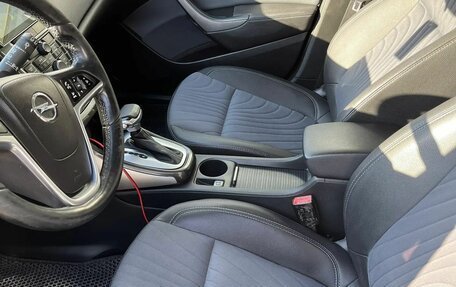 Opel Astra J, 2013 год, 699 000 рублей, 2 фотография