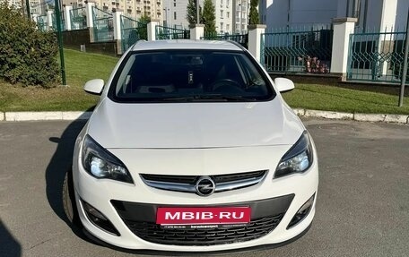 Opel Astra J, 2013 год, 699 000 рублей, 1 фотография
