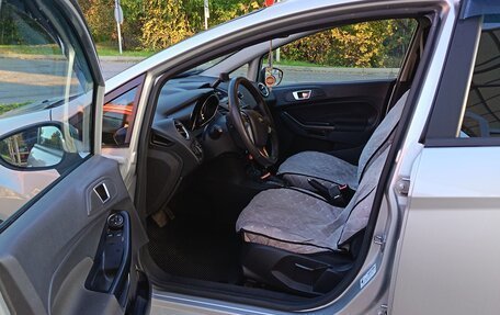 Ford Fiesta, 2015 год, 665 000 рублей, 5 фотография
