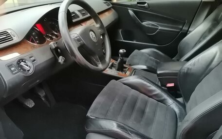 Volkswagen Passat B6, 2006 год, 630 000 рублей, 9 фотография