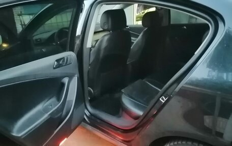 Volkswagen Passat B6, 2006 год, 630 000 рублей, 18 фотография