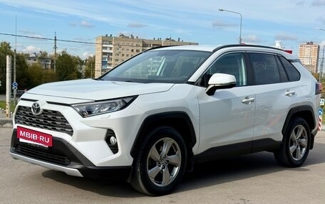 Toyota RAV4, 2020 год, 3 150 000 рублей, 3 фотография