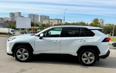 Toyota RAV4, 2020 год, 3 150 000 рублей, 11 фотография