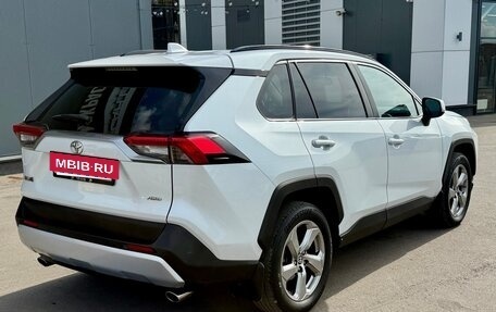 Toyota RAV4, 2020 год, 3 150 000 рублей, 12 фотография