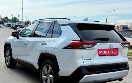 Toyota RAV4, 2020 год, 3 150 000 рублей, 14 фотография