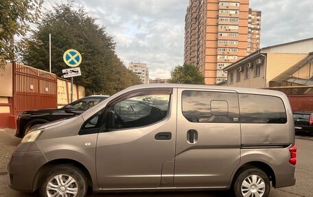 Nissan NV200, 2013 год, 1 200 000 рублей, 2 фотография