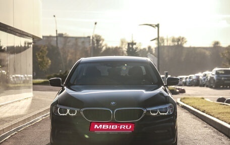 BMW 5 серия, 2019 год, 3 699 000 рублей, 4 фотография