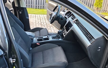 Volkswagen Passat B8 рестайлинг, 2019 год, 2 290 000 рублей, 12 фотография