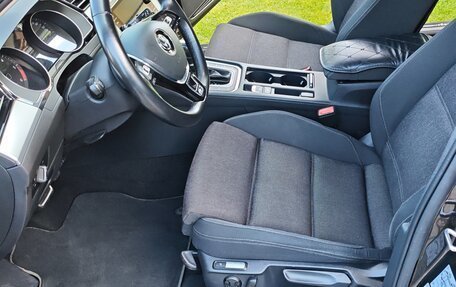 Volkswagen Passat B8 рестайлинг, 2019 год, 2 290 000 рублей, 14 фотография