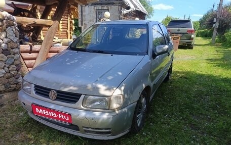 Volkswagen Polo III рестайлинг, 1999 год, 125 000 рублей, 1 фотография